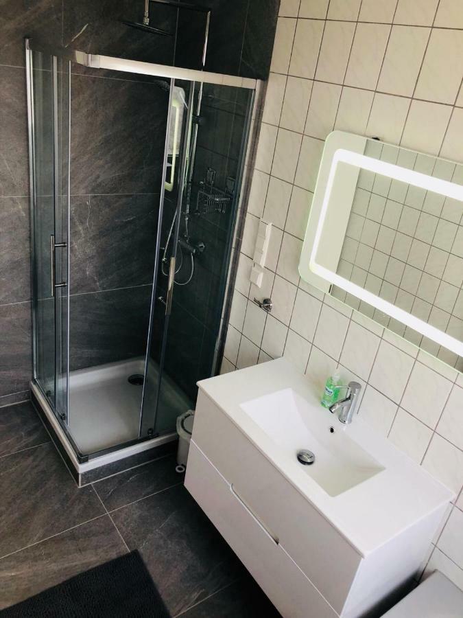 Boardinghouse Beone Apartman Villingen-Schwenningen Kültér fotó